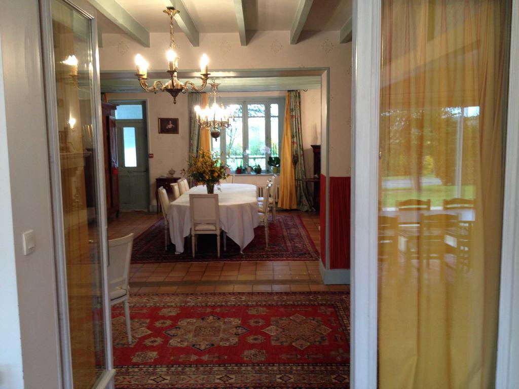 Le Petit Pont Otel Moncé-en-Belin Dış mekan fotoğraf
